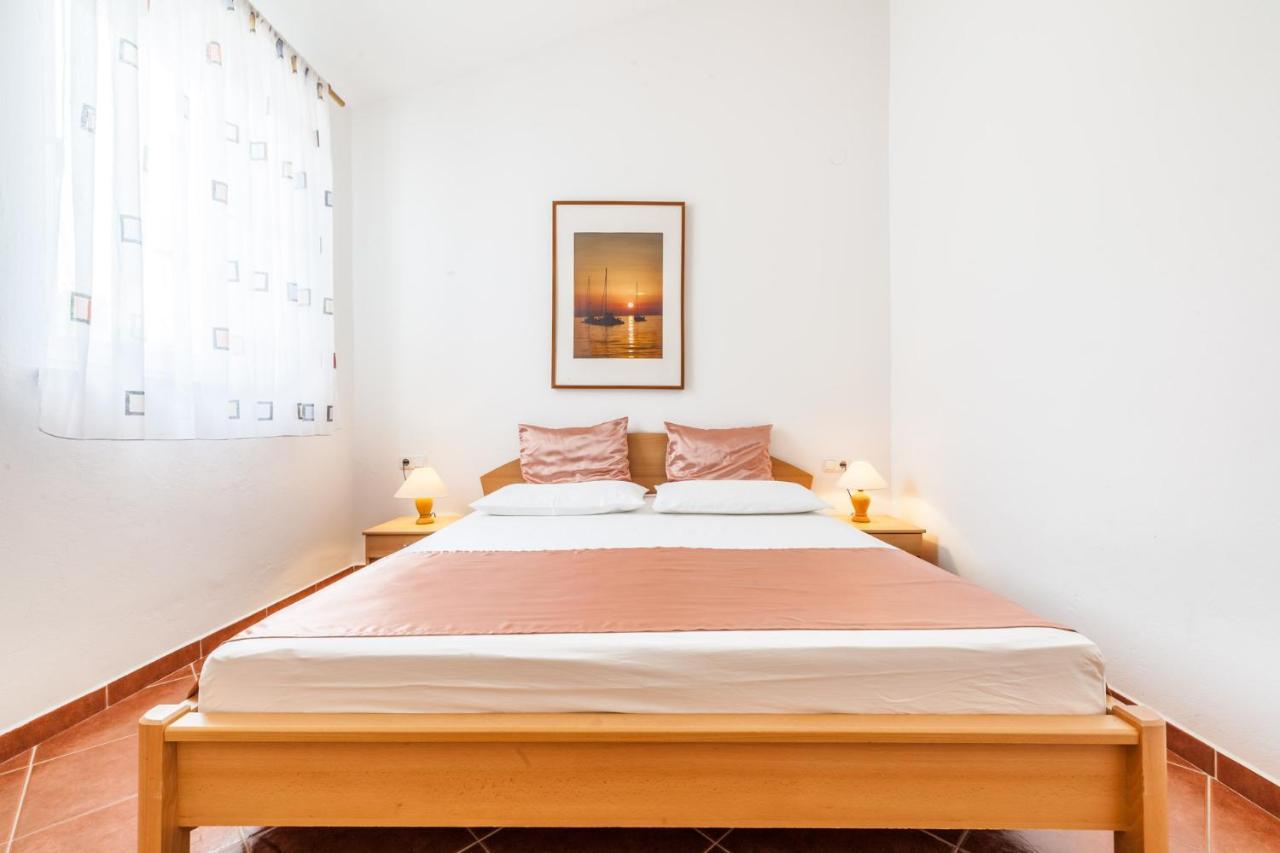 Ferienhaus Rajka Kustici Bagian luar foto